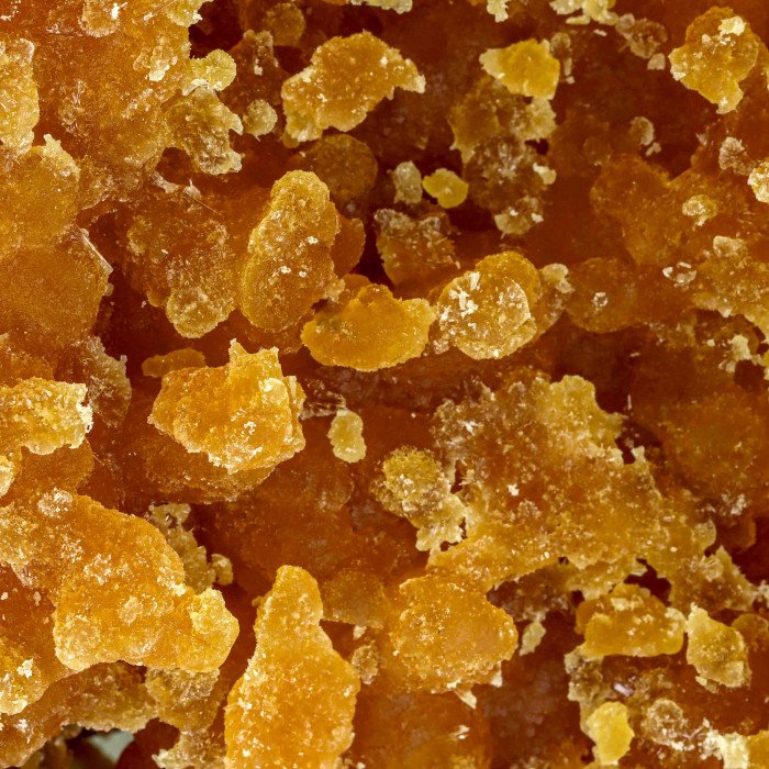 Explorez l'excellence du Distillat de CBD, un extrait raffiné de cannabis, soigneusement obtenu à partir de fleurs de chanvre de qualité supérieure. Finement élaboré, notre distillat de cannabidiol offre une concentration exceptionnelle de CBD, allant jusqu'à 90%.